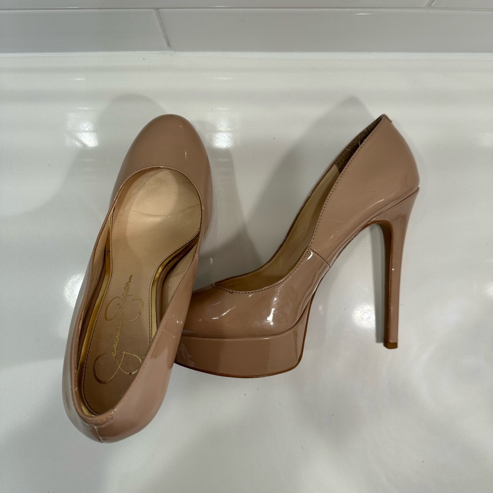 Jessica Simpson Platform Heels - Picture 2 of 8